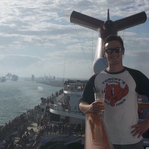 Meet your Posher, Dustin